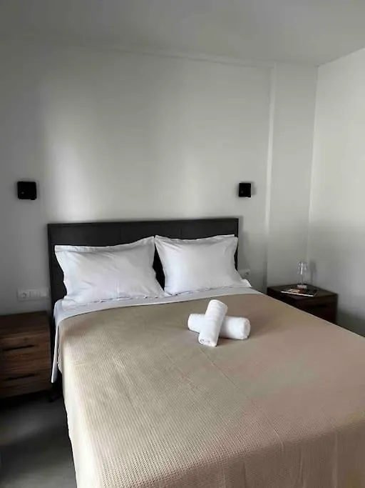 펜션 •Naiades Villas•Meliti• Ladhario